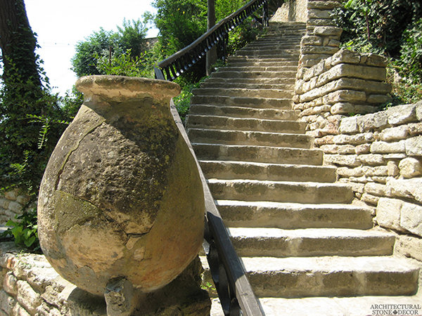 stairs-limestone-hand carved-reclaimed-flooring-backyard-stairs-steps-canada