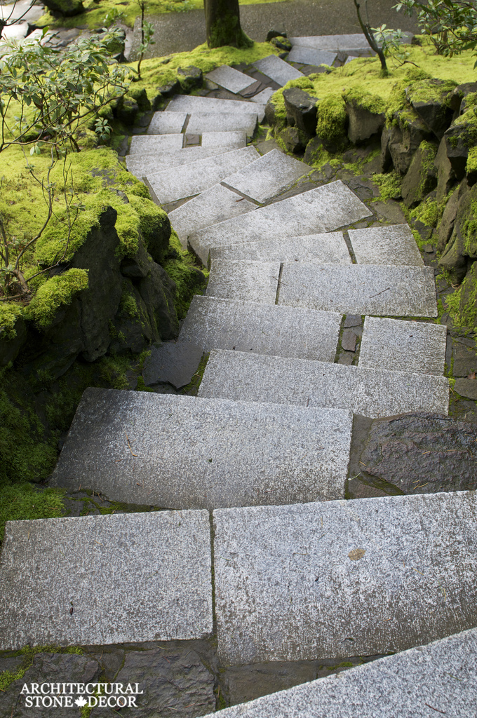 Outdoor-limestone-stairs-canada-architectural-stone-decor
